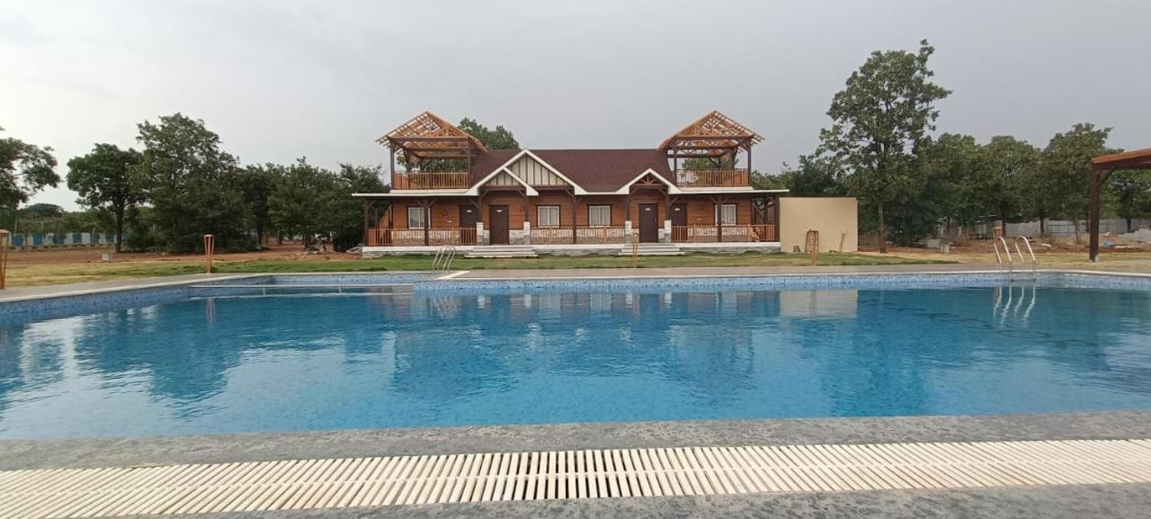 Kcr Resorts & Convention Maisaram 外观 照片